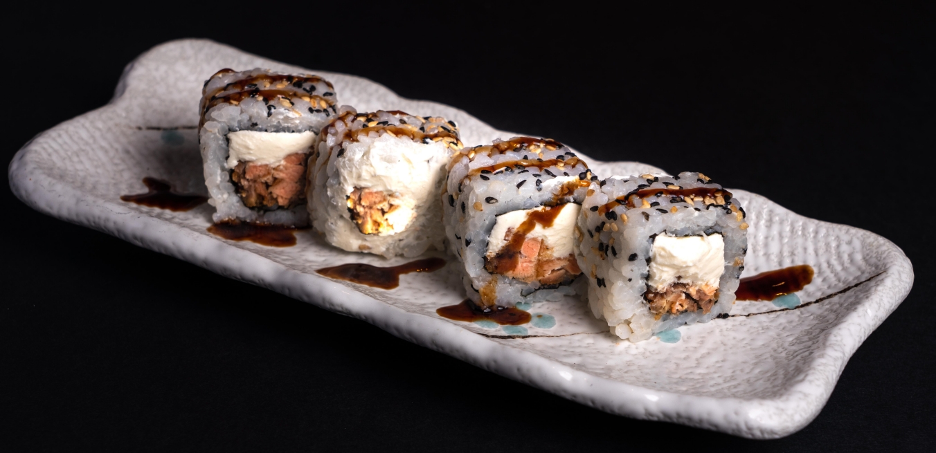 URAMAKI SUSHI